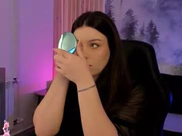 Freechat coralinekeyns on Chaturbate