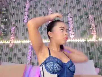Freechat coralineross_ on Chaturbate
