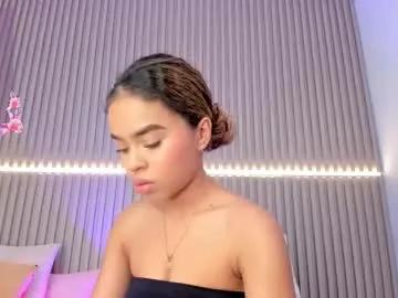 Freechat coralineross_ on Chaturbate