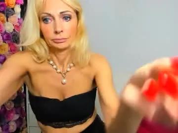 crystalgorgeous — Away on Chaturbate