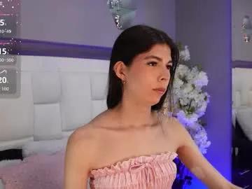 Freechat cutearii on Chaturbate