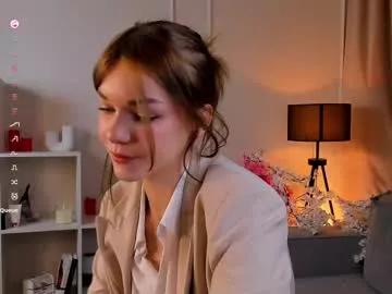 Freechat cwenbrayton on Chaturbate