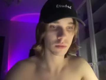 damondurden on Chaturbate