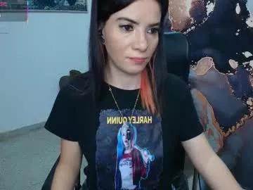 Freechat danaarey on Chaturbate