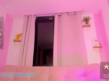 Freechat danafinet on Chaturbate