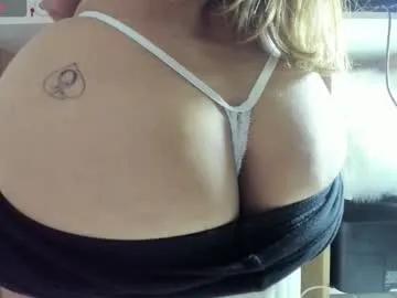 Freechat dulcepurnimaqos on Chaturbate
