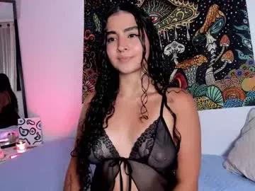 Freechat emily_bae on Chaturbate
