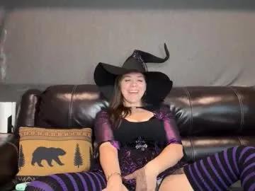 Freechat exwifesoon on Chaturbate