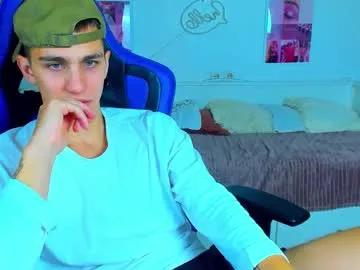 Freechat frank_mooree on Chaturbate