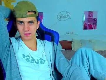 Freechat frank_mooree on Chaturbate