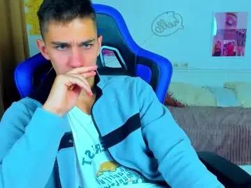 Freechat frank_mooree on Chaturbate