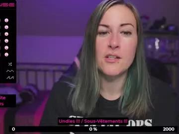 Freechat gennyrock on Chaturbate