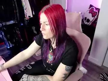 Freechat gennyrock on Chaturbate