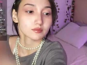 gentlemusee — Massage boobs close cam  #18 #skinny #feet #lovense [0 tokens remaining]