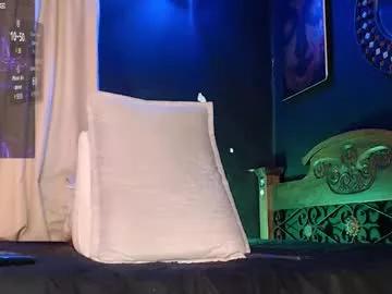 Freechat godly_huan on Chaturbate