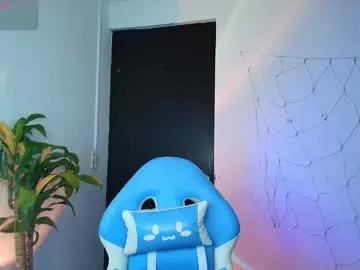 Freechat hinata_21_ on Chaturbate