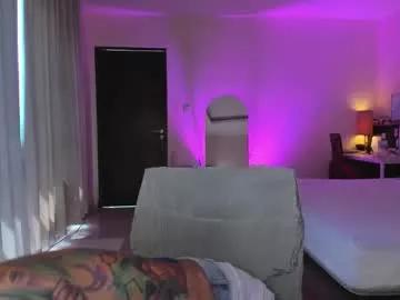 Freechat holy_khloe on Chaturbate