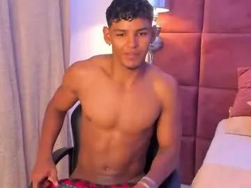 Freechat hugo_cano on Chaturbate