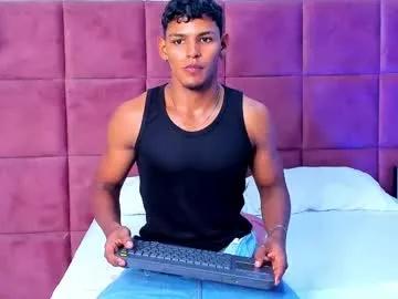 Freechat hugo_cano on Chaturbate