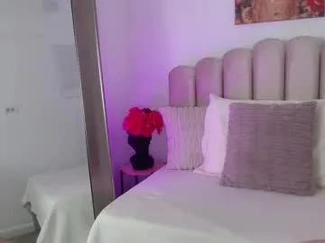 Freechat isa_bigass on Chaturbate