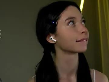 Private jenny_lylu on Chaturbate