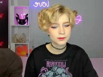 Freechat julescrown on Chaturbate