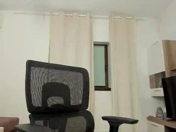 Freechat justchloex on Chaturbate