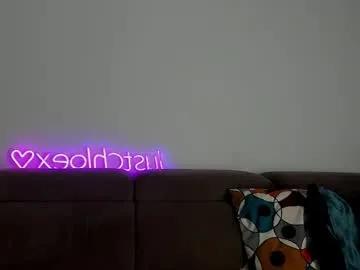 Freechat justchloex on Chaturbate