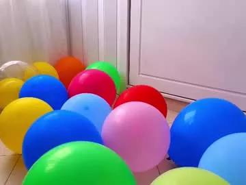 Freechat katherinepeti on Chaturbate