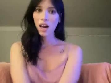 kikihart — Freechat on Chaturbate