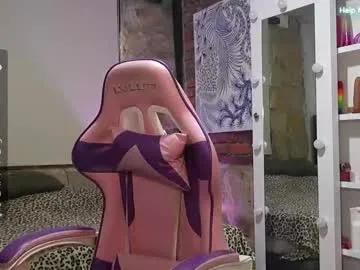 Freechat kikilepetite on Chaturbate