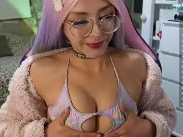 Freechat kikilepetite on Chaturbate