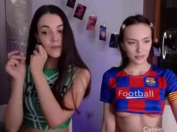 Away kiraturner on Chaturbate
