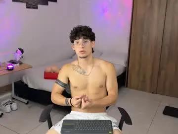 Freechat kisan_smith on Chaturbate