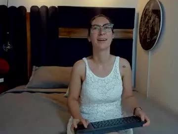 Freechat kissingcobank on Chaturbate