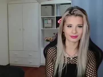 Freechat kristineamore on Chaturbate