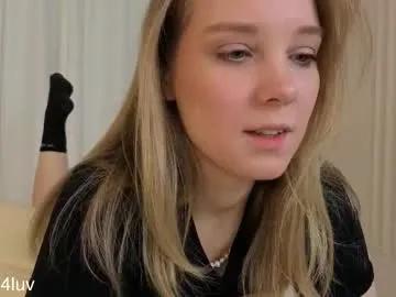 l1n4luv — Hiii, my name Lina !!!! Goal: lift my shirt and squeeze my breasts #shy #18 #blonde  #bigboobs [120 tokens remaining]