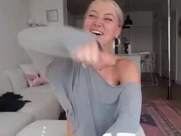 lilyyymonroee on Chaturbate 