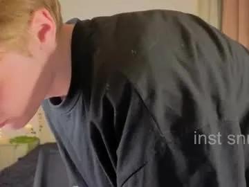 louie_evans — GOAL: cum show [1969 tokens remaining] aquadisco #new #twink #18 #young #feet