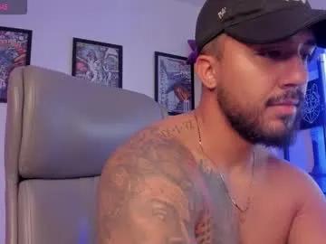 luck_spartans — Let's spend a hot weather together  #muscle  #bigcock  #latino  #cumshow  #bi  #c2c   #bulge    #feet [600 tokens remaining]