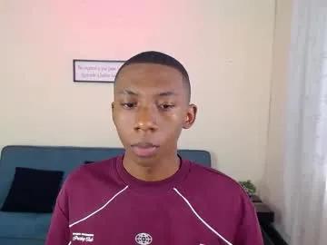 Freechat miiloo18 on Chaturbate
