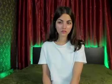 milana_crystal_ on Chaturbate