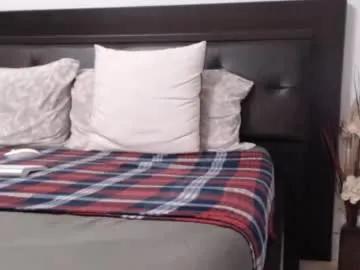 Freechat milfbiglips38 on Chaturbate