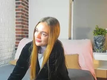 Freechat moirawenzinger on Chaturbate