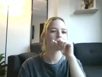 Freechat niicoleta2 on Chaturbate