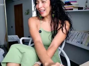 Freechat nikol_je on Chaturbate