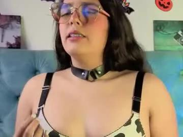 paola_lyon on Chaturbate