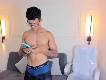 paradise_boy_s on Chaturbate