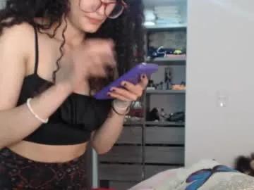 Freechat petite_kurly_qt on Chaturbate