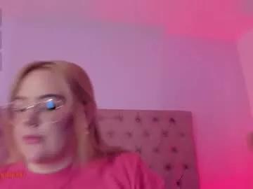 Freechat sophiarossee on Chaturbate
